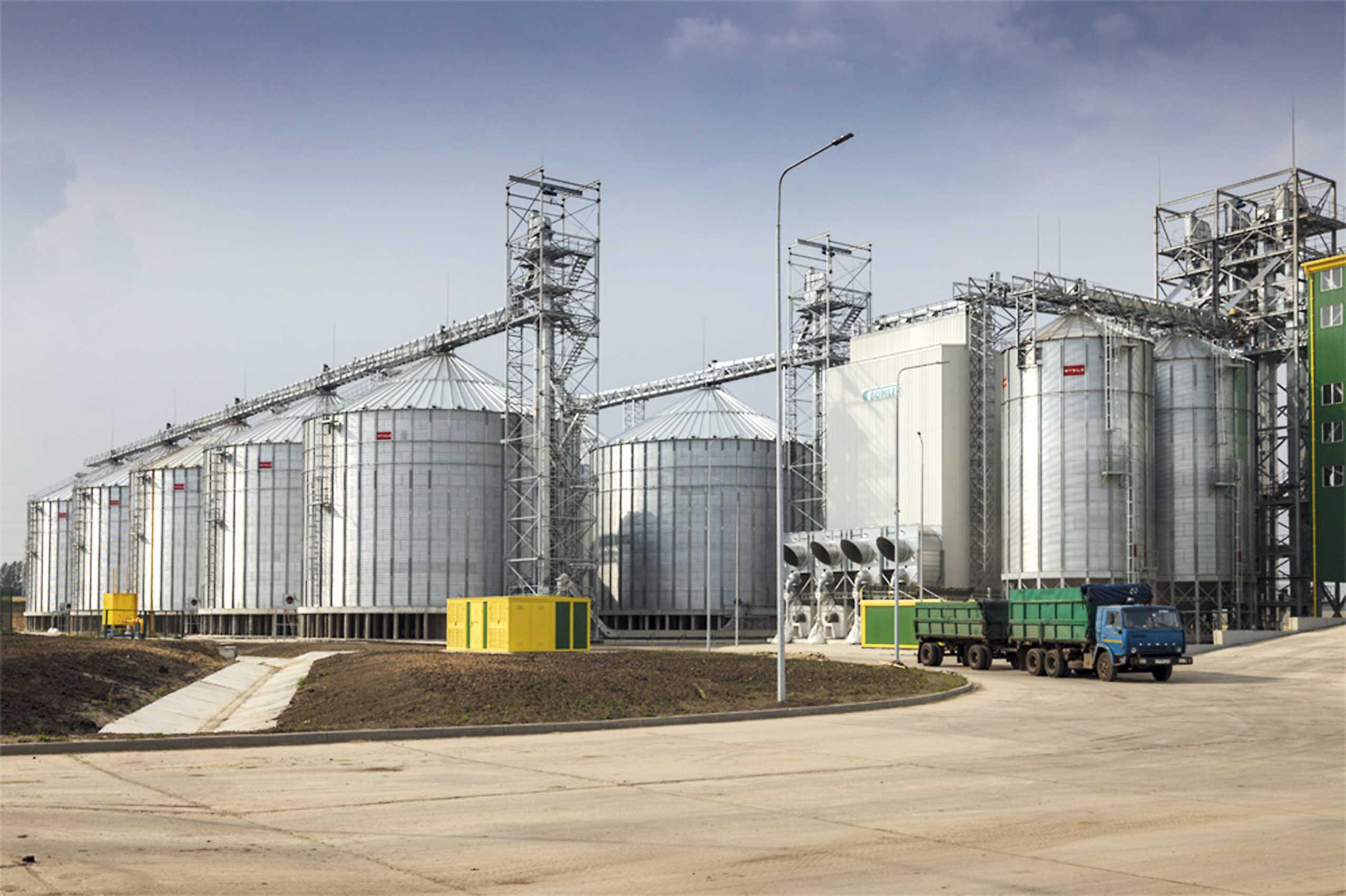 We are celebrating our birthday! Grainrus is 23 years old!